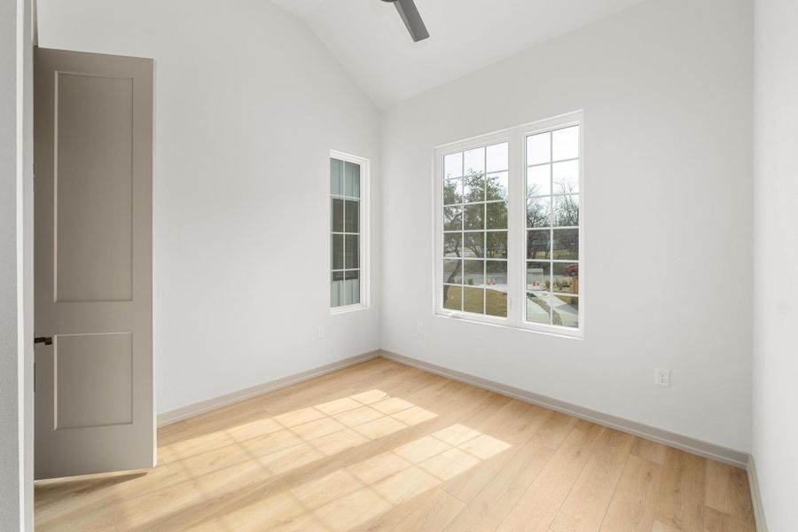 Spacious, unfurnished interior of a new home in , Austin (Image 22).
