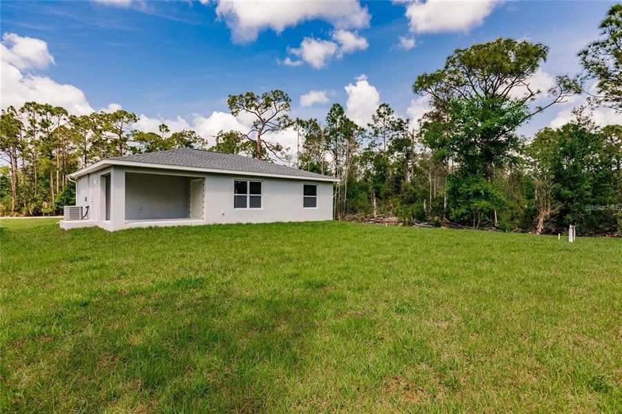 Exterior details and patio area of a home in , Punta Gorda (Image 20).