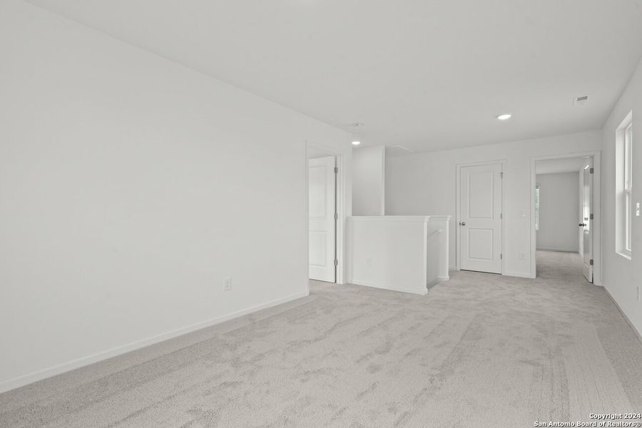 Spacious, unfurnished interior of a new home in Cordova Trails, Seguin (Image 13). Spacious, unfurnished interior of a new home in Cordova Trails, Seguin (Image 13).