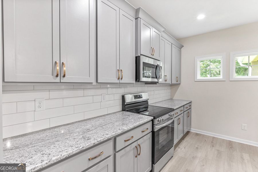 Furnished interior view inside a new home in Juliette Crossing, Forsyth (Image 27).