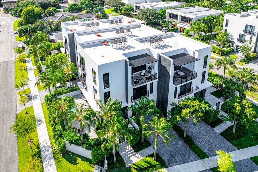 036-914PalmTrail-DelrayBeach-FL-33483-SM