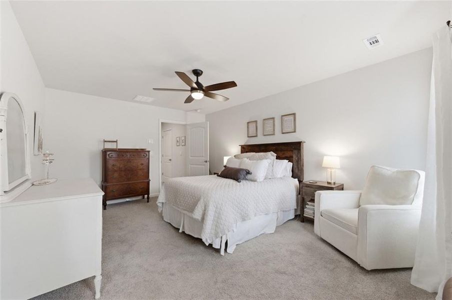 Furnished interior view inside a new home in , Dahlonega (Image 18).