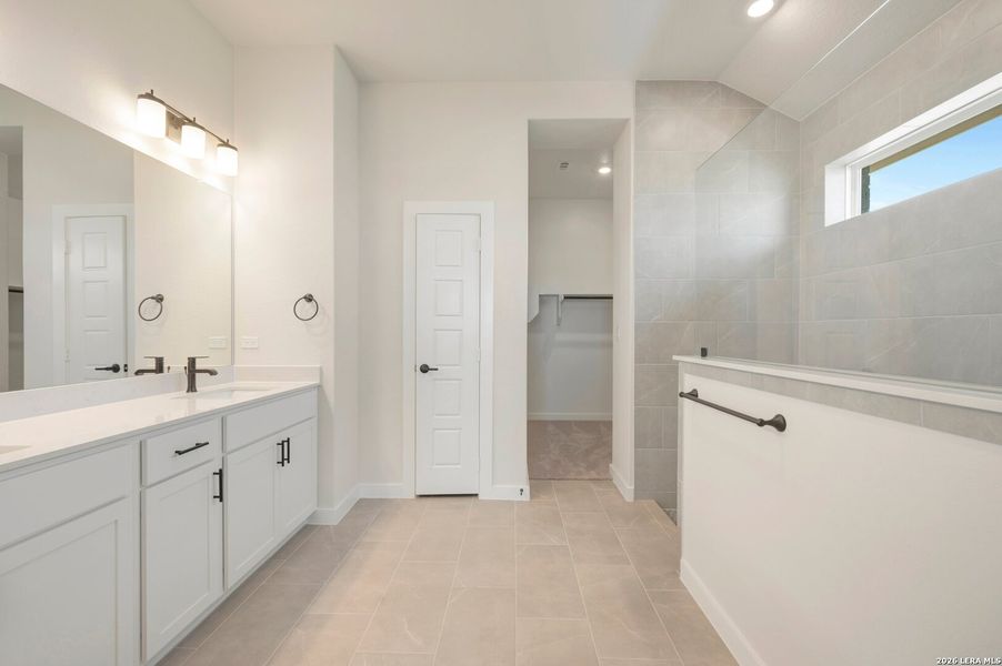 Furnished interior view inside a new home in Mayfair - Select Classic Series, New Braunfels (Image 7).