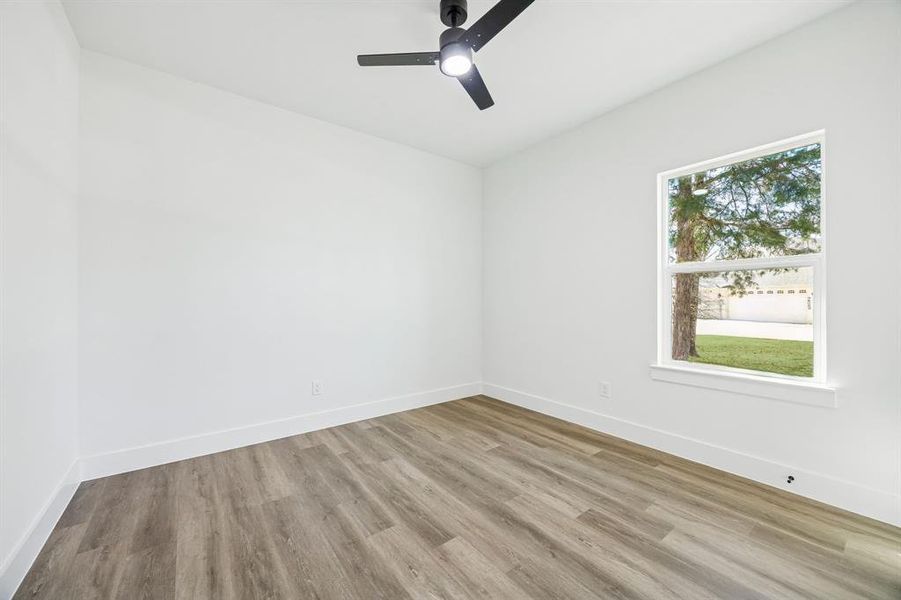 Bedroom with ceiling fan