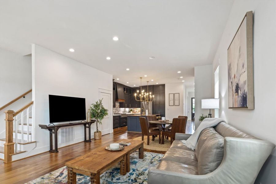 Furnished interior view inside a new home in , Galveston (Image 39).