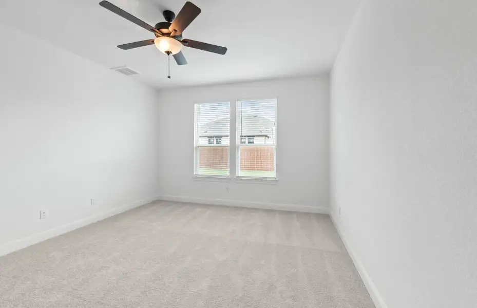 Spacious, unfurnished interior of a new home in Lagos, Manor (Image 19).