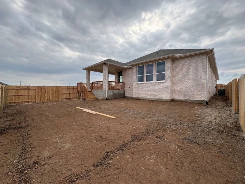 Back Exterior & Yard