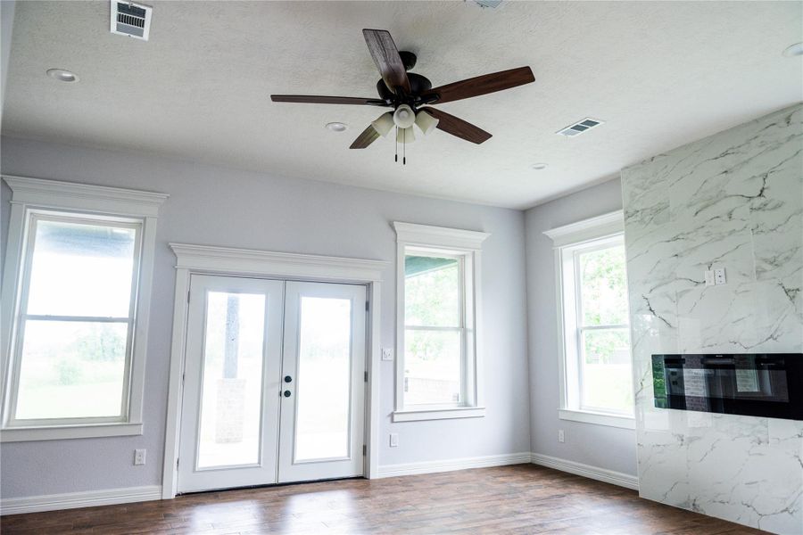 Spacious, unfurnished interior of a new home in , Port Arthur (Image 43). Spacious, unfurnished interior of a new home in , Port Arthur (Image 43).