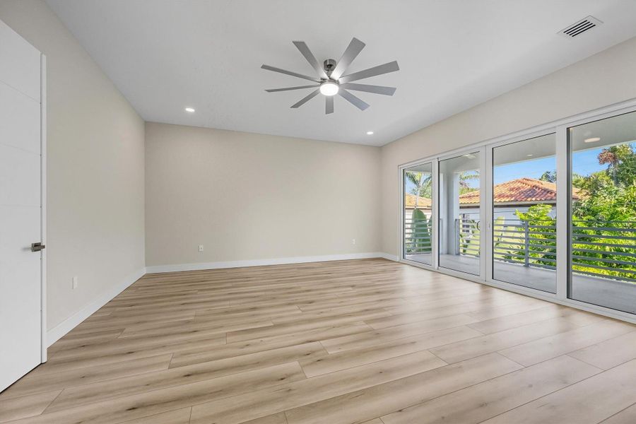 Spacious, unfurnished interior of a new home in , Delray Beach (Image 23). Spacious, unfurnished interior of a new home in , Delray Beach (Image 23).