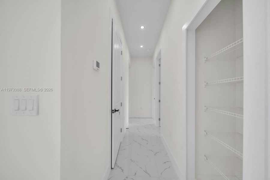 Spacious, unfurnished interior of a new home in , Lehigh Acres (Image 27).