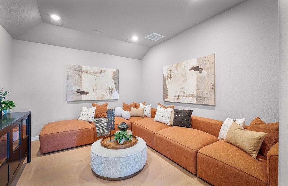 Representative furnished interior of a home built from the Sanford by Pulte Homes in Kuempel Farms, Pflugerville (Image 59).
