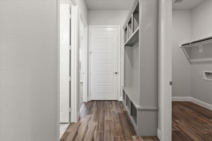 Representative furnished interior of a home built from the The Ryder by Doug Parr Custom Homes in Brooks Meadow, Weatherford (Image 14). Representative furnished interior of a home built from the The Ryder by Doug Parr Custom Homes in Brooks Meadow, Weatherford (Image 14).