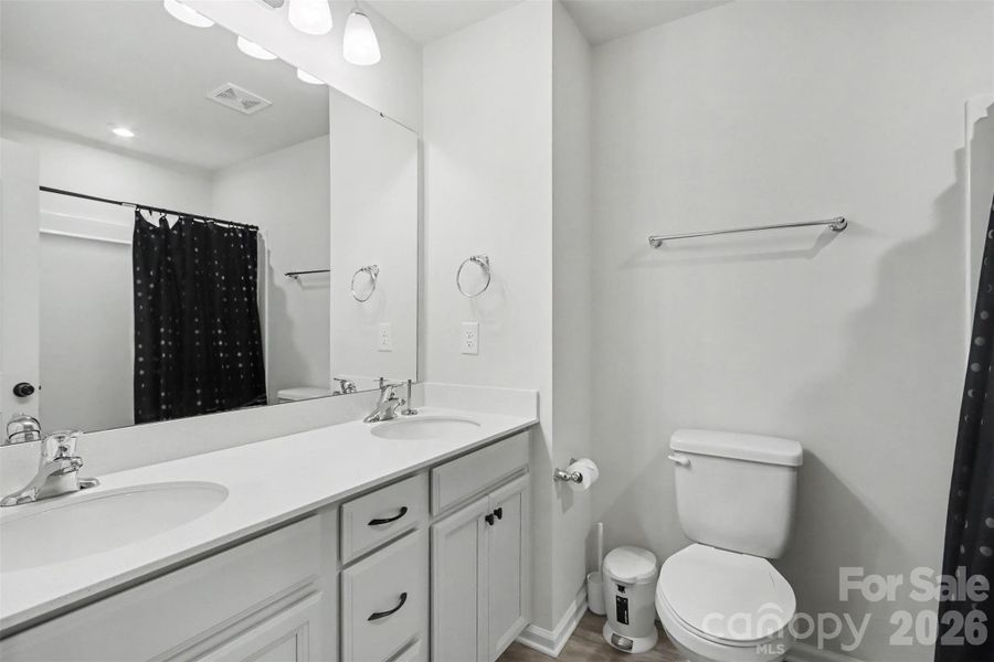 full bath on 3rd floor