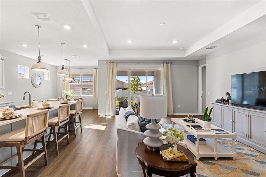 Furnished interior view inside a new home in , Winter Garden (Image 23).