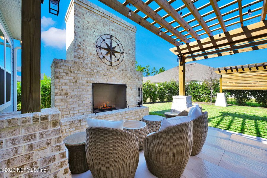 Exterior details and patio area of a home in Palmetto Cove, Ponte Vedra (Image 22).