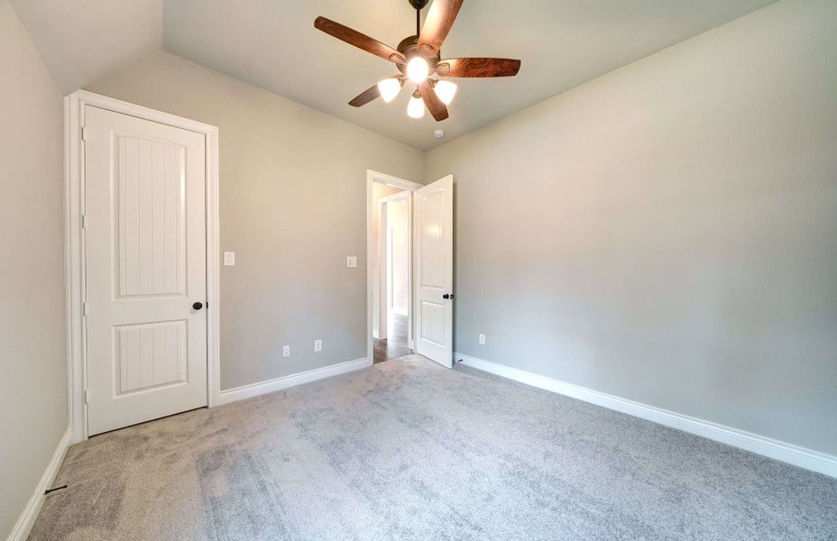 Representative unfurnished interior of a home built from the 3030 by Ravenna Homes in The Woodlands Hills 65′, Willis (Image 44). Representative unfurnished interior of a home built from the 3030 by Ravenna Homes in The Woodlands Hills 65′, Willis (Image 44).