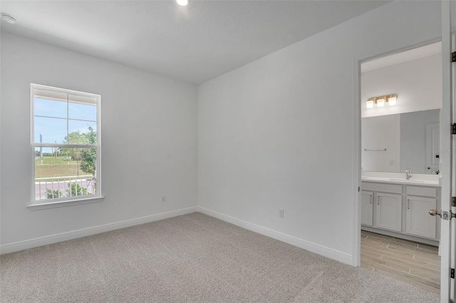 Spacious, unfurnished interior of a new home in Avalon Woods, Winter Garden (Image 21).