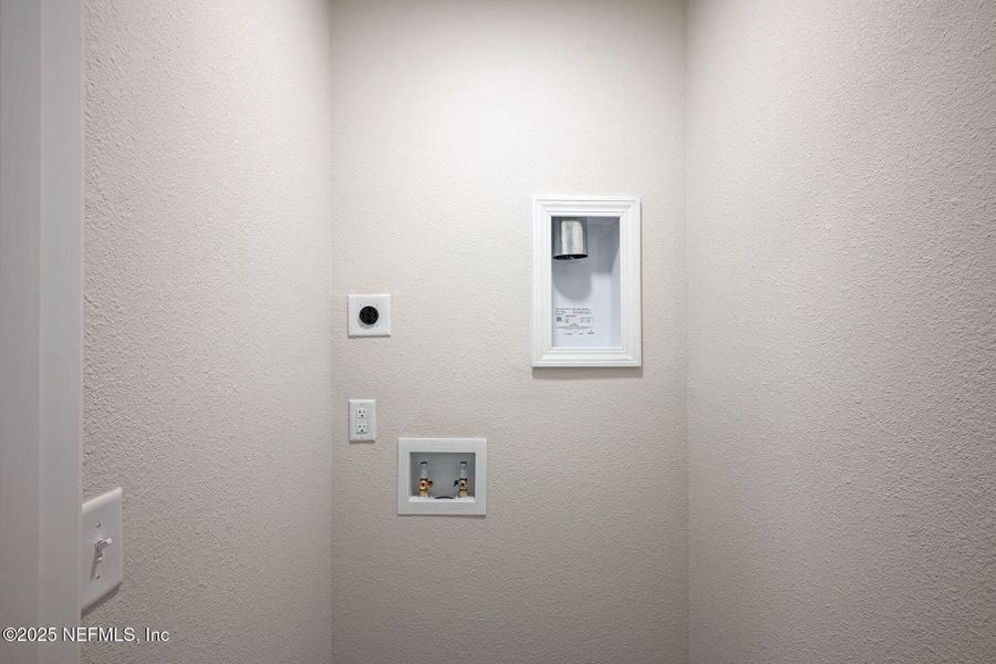 Image 34 of a home in .