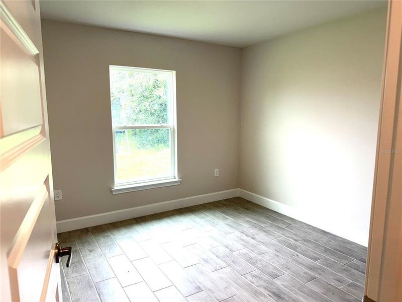 Spacious, unfurnished interior of a new home in South Gulf Cove, Port Charlotte (Image 21).