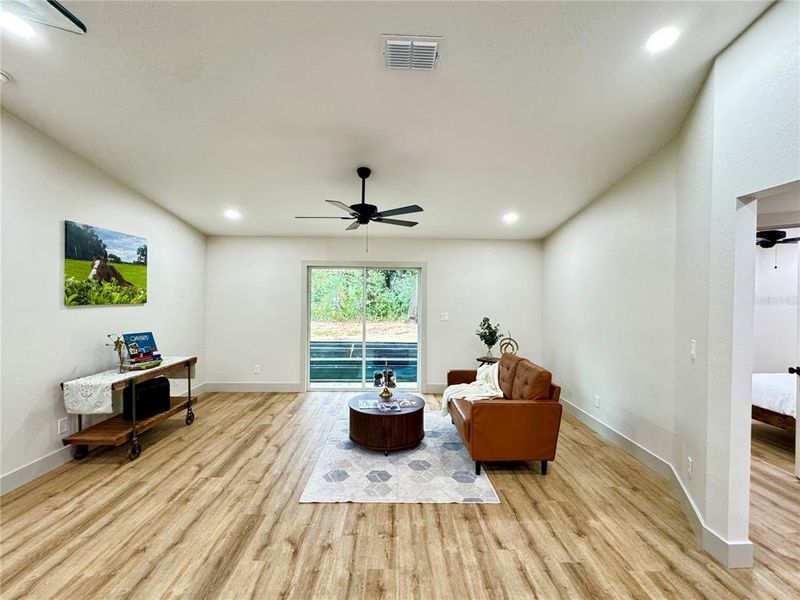 Furnished interior view inside a new home in , Ocala (Image 5).