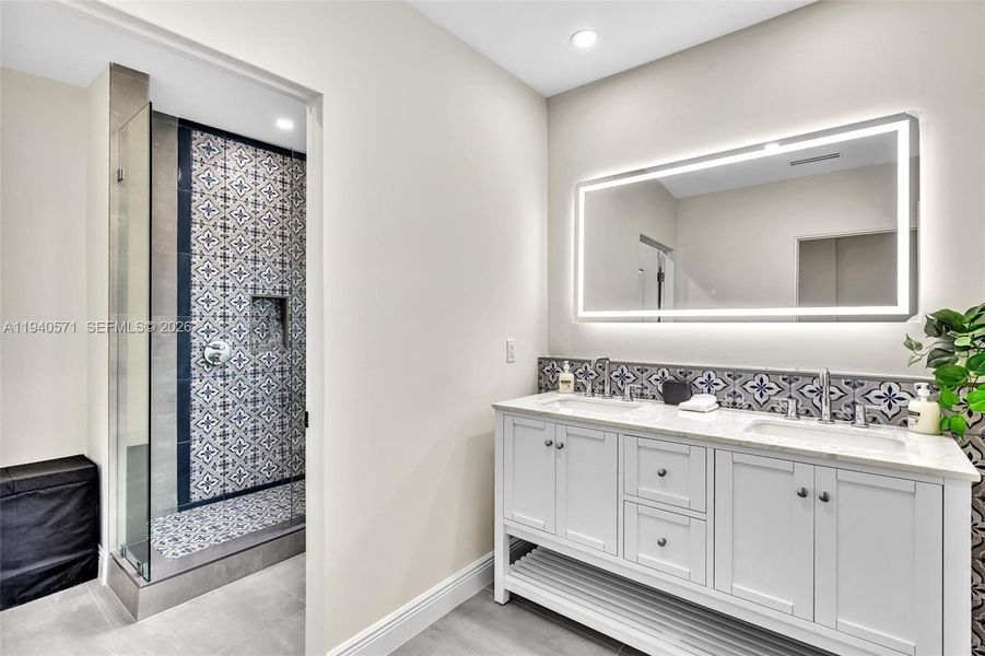 Furnished interior view inside a new home in , Miami (Image 48).