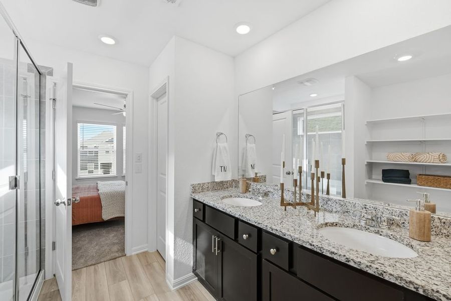 Furnished interior view inside a new home in Longview, Del Valle (Image 12).