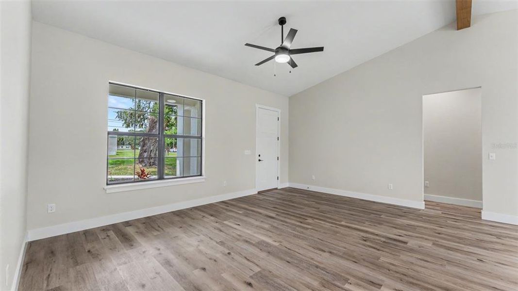 Spacious, unfurnished interior of a new home in , Bartow (Image 33). Spacious, unfurnished interior of a new home in , Bartow (Image 33).