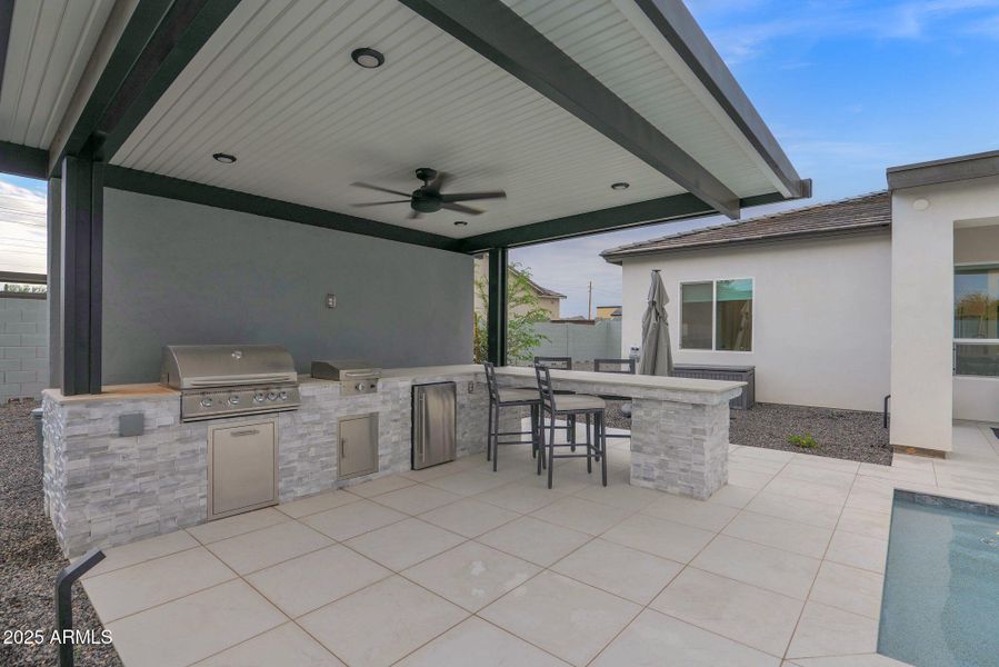 Gazebo built in appliances