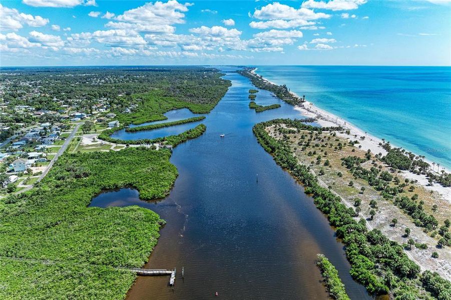 Natural landscape and outdoor views near Wellen Park Golf & Country Club: Executive Homes in Venice (Image 43).