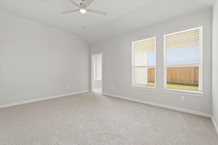 Spacious, unfurnished interior of a new home in Briarwood Crossing, Rosenberg (Image 18). Spacious, unfurnished interior of a new home in Briarwood Crossing, Rosenberg (Image 18).