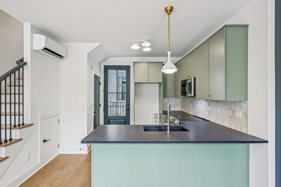 Furnished interior view inside a new home in , Atlanta (Image 16).