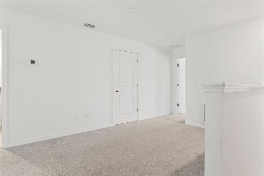 Spacious, unfurnished interior of a new home in Angeline, Land O' Lakes (Image 23).
