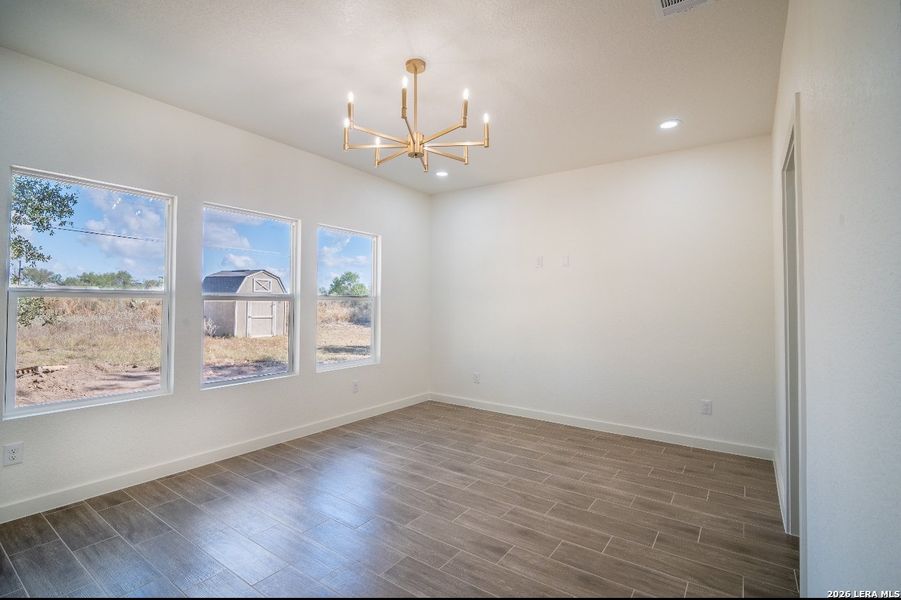 Spacious, unfurnished interior of a new home in , La Vernia (Image 31).