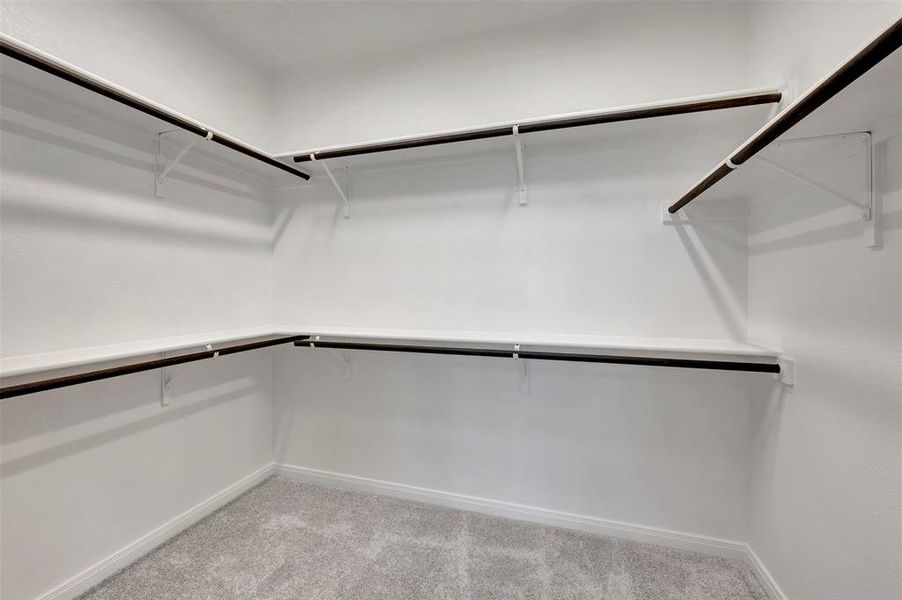 Spacious, unfurnished interior of a new home in , Mesquite (Image 19).