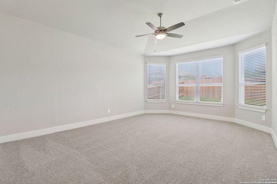 Spacious, unfurnished interior of a new home in Sagebrooke - Classic Series, San Antonio (Image 14).