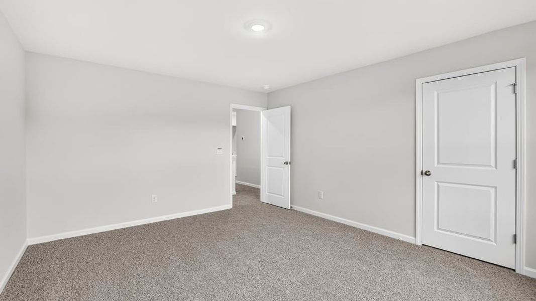 Spacious, unfurnished interior of a new home in Spring Ridge, Anderson (Image 31).