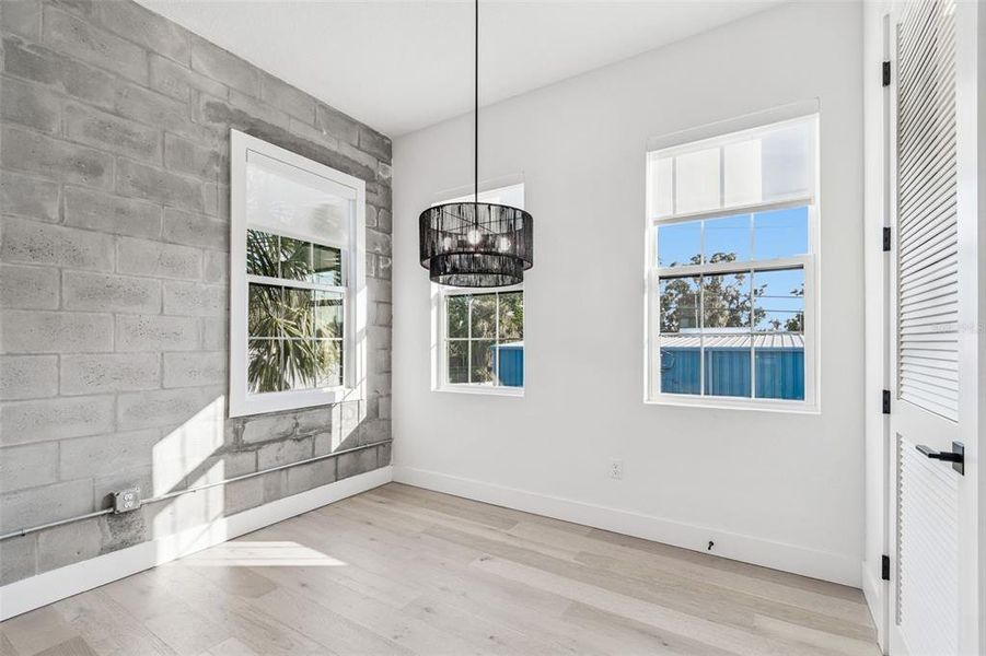 Spacious, unfurnished interior of a new home in , St. Petersburg (Image 38).