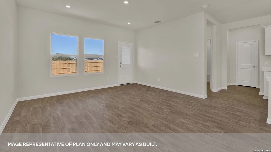 Spacious, unfurnished interior of a new home in Paramount, Kyle (Image 19).
