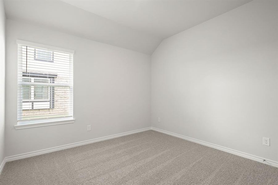 Spacious, unfurnished interior of a new home in Burgess Meadows, Cleburne (Image 10).