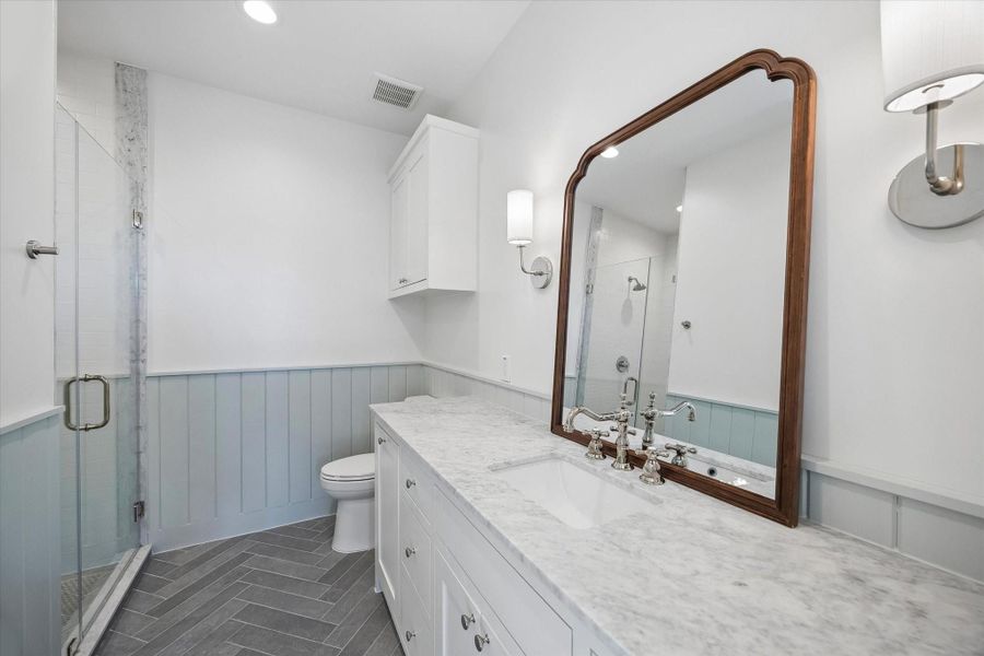 **PREVIOUS BUILDER WORK** **PREVIOUS BUILDER WORK**