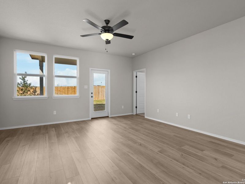 Spacious, unfurnished interior of a new home in Applewhite Meadows, San Antonio (Image 16).
