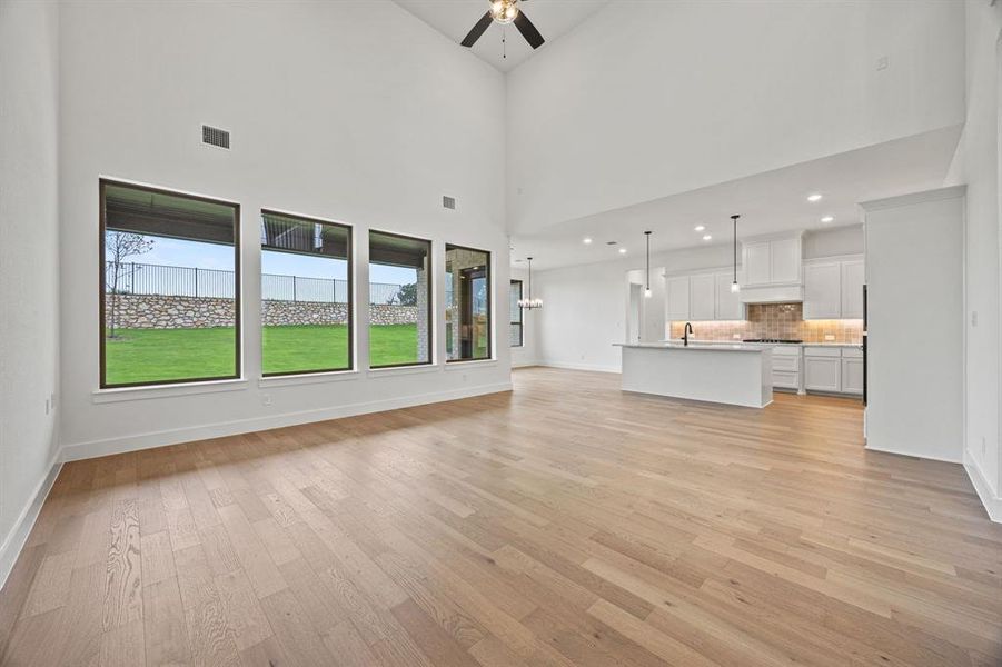 Spacious, unfurnished interior of a new home in Chatham Reserve, Providence Village (Image 9).