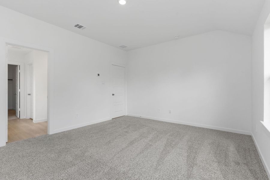 Spacious, unfurnished interior of a new home in Riverwood Ranch, Angleton (Image 16). Spacious, unfurnished interior of a new home in Riverwood Ranch, Angleton (Image 16).