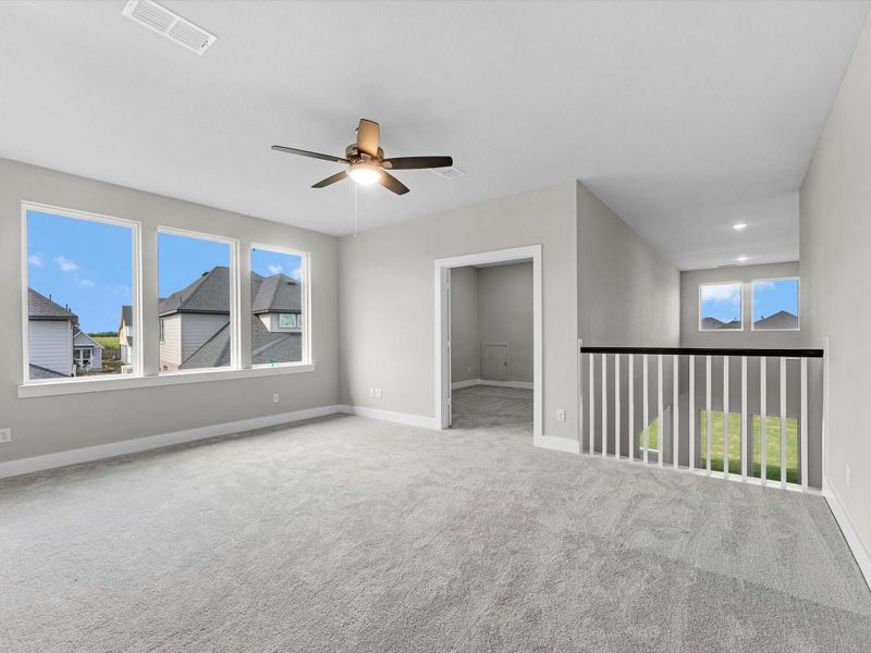 Spacious, unfurnished interior of a new home in Trillium, Richmond (Image 15).
