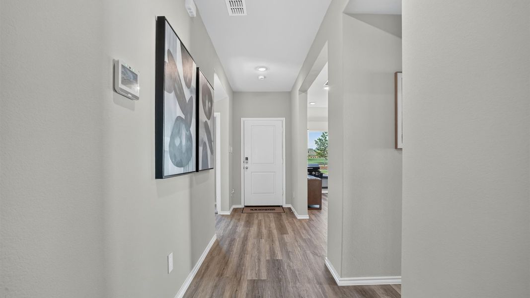 Spacious, unfurnished interior of a new home in Townes Landing, Fort Worth (Image 20). Spacious, unfurnished interior of a new home in Townes Landing, Fort Worth (Image 20).