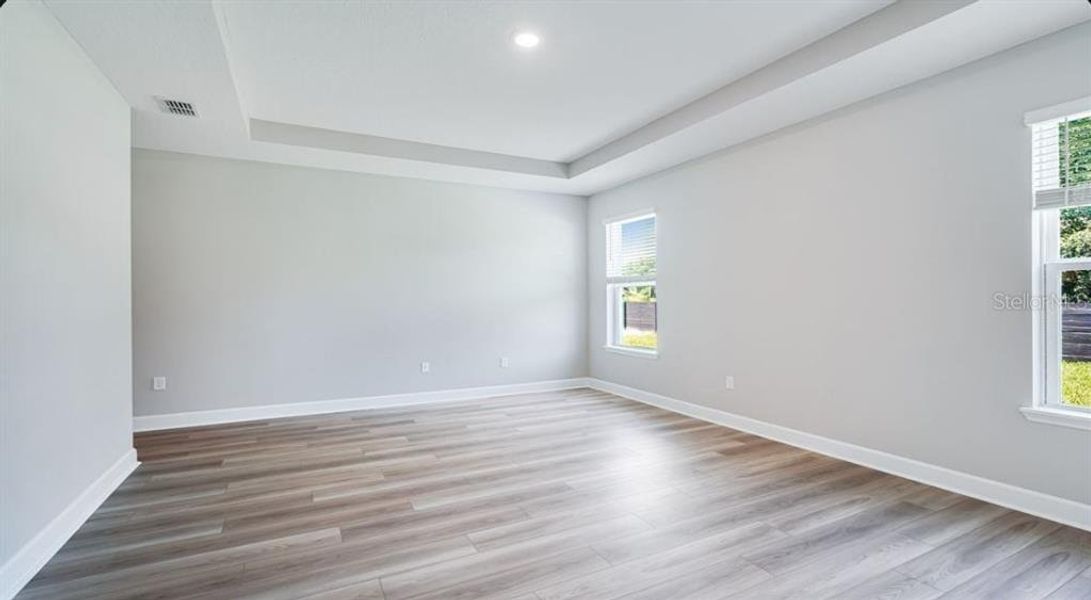 Spacious, unfurnished interior of a new home in The Cove at West Port, Port Charlotte (Image 13).