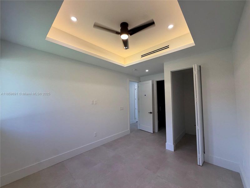 Image 86 of a home in .