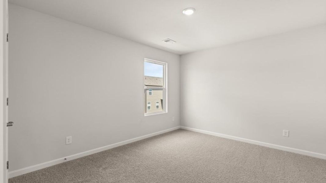 Spacious, unfurnished interior of a new home in Fairway 17 at Mirror Lake, Villa Rica (Image 20).