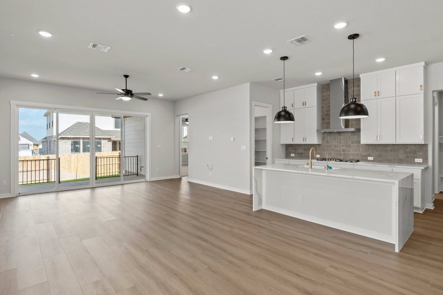 Image 43 of a home in Lariat.