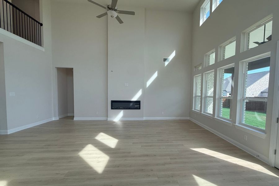 Spacious, unfurnished interior of a new home in Polo Ridge, Forney (Image 13). Spacious, unfurnished interior of a new home in Polo Ridge, Forney (Image 13).